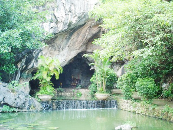 Nhi Thanh Grotto in Lang Son