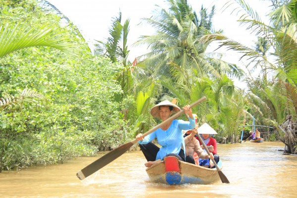 ho-chi-minh-cu-chi-tunnel-mekong-delta-5-days-tour