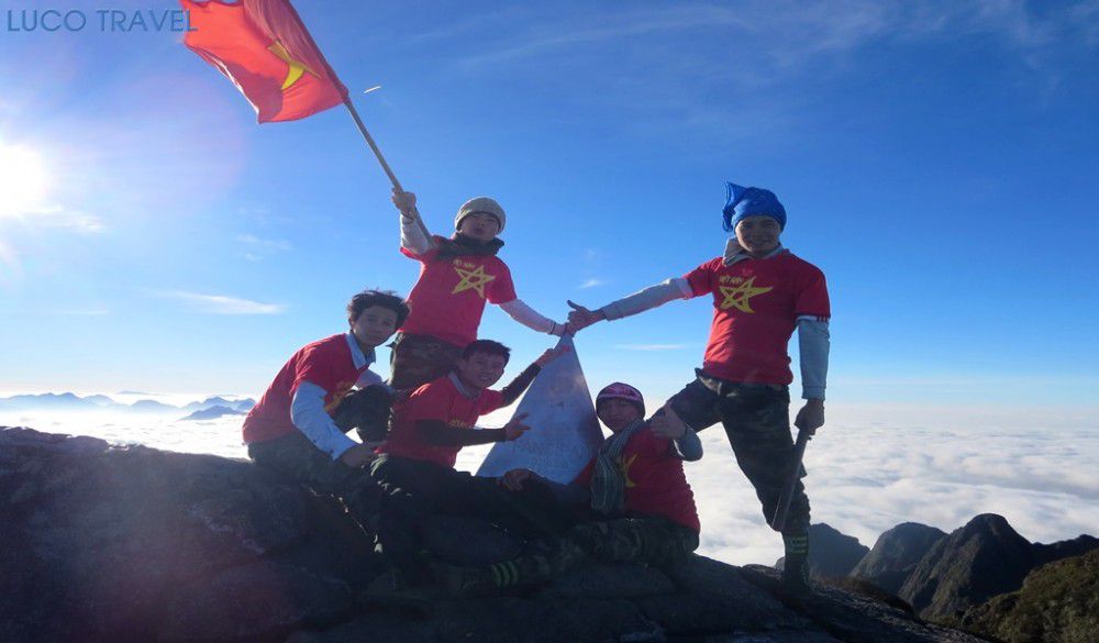 Top_of_Mountain_with_3143m