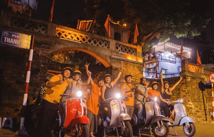 Scooter Adventure: Ha Noi’s Street Food Delights