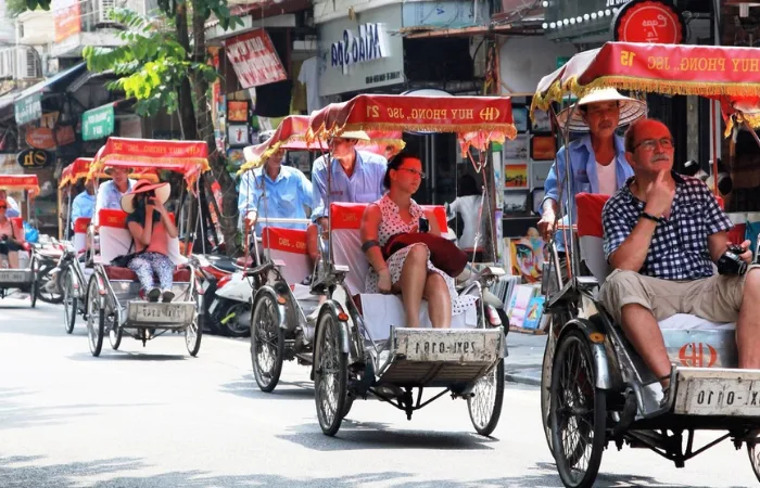 Ha Noi Cyclo & Street Food Walking Tour