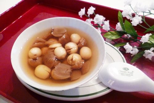 Tea With Longan And Lotus Seed 2 che