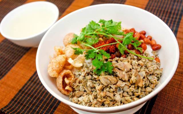 Com Hen Song Huong (Perfume River Mussel Cooked Rice) 1 comhen