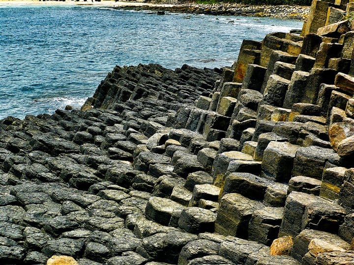 Explore the Honeycomb Basalt Columns Of Ghenh Da Dia: A Natural Masterpiece 2 ghenh da 1